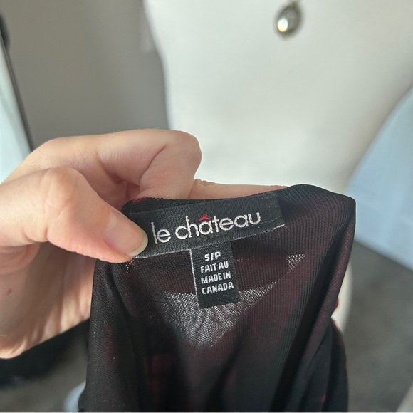 Y2K “Le Chateau” Black and Red Abstract Print Asymmetrical Mesh Top - Picture 7 of 8